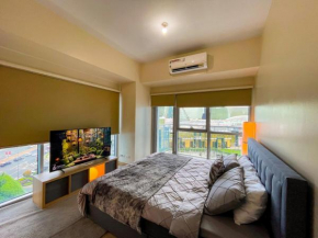 Exquisite 2BR Corner Suite with Sunset, Okada View